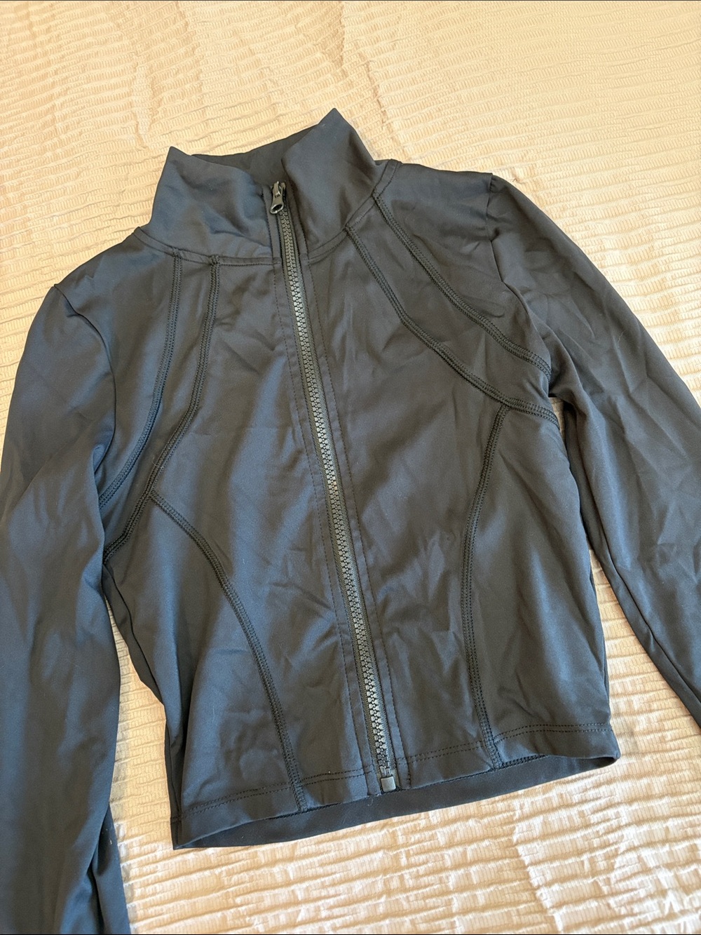 Cropped define jacket